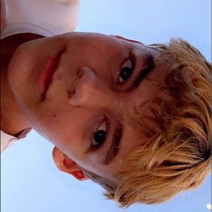 Meet your Posher, Annie